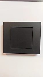 Ovio metalik siyah anahtar çerçeveli